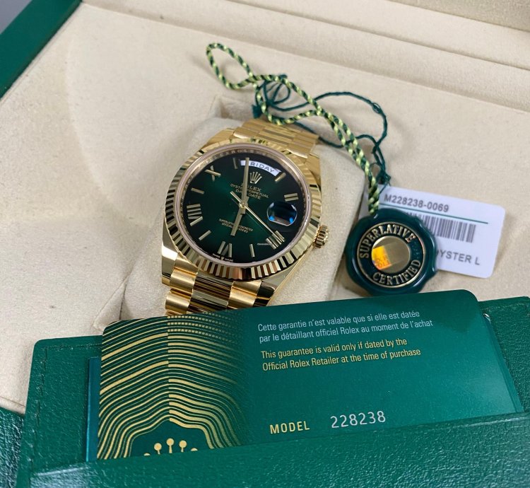 Rolex Day-date 40 New 2024 Unworn Day-date 40 President Yellow Gold Green Ombre Dial 228238 Full Set