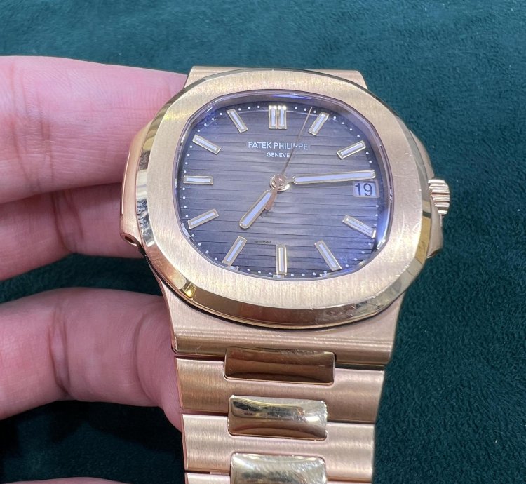 Patek Philippe Nautilus Full Rose Gold 2017