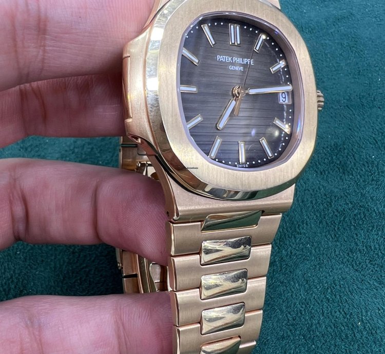 Patek Philippe Nautilus Full Rose Gold 2017