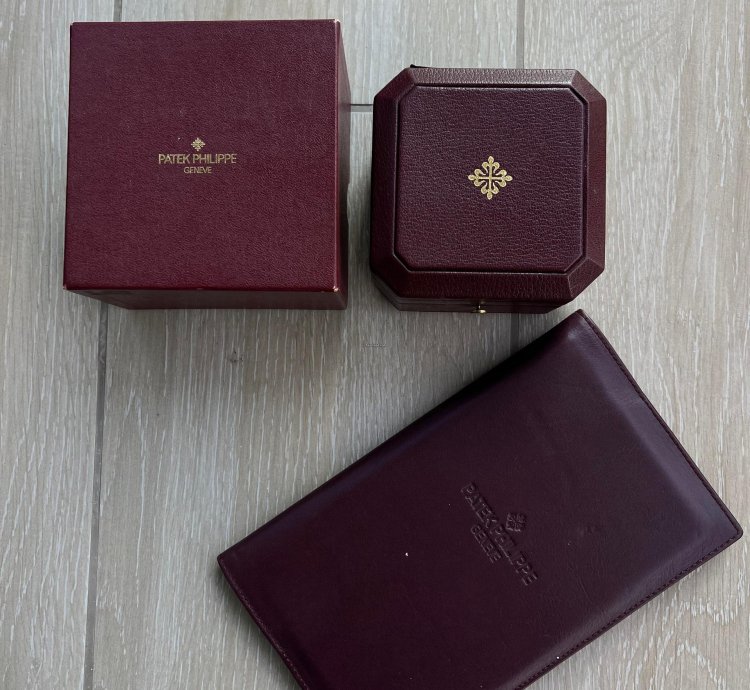 Patek Philippe Nautilus Full Set