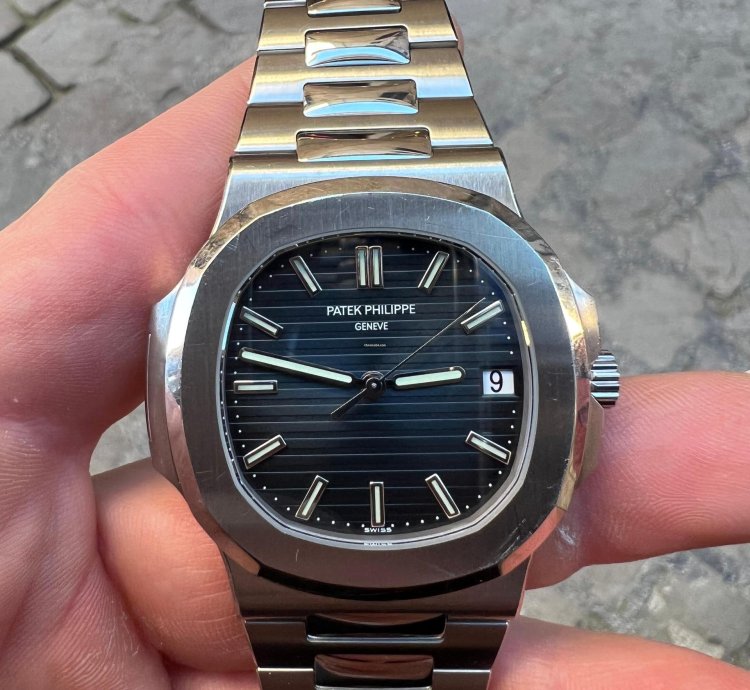 Patek Philippe Nautilus Full Set Blue