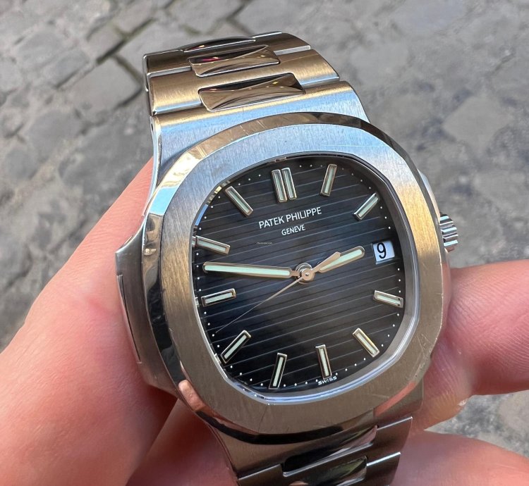 Patek Philippe Nautilus Full Set Blue
