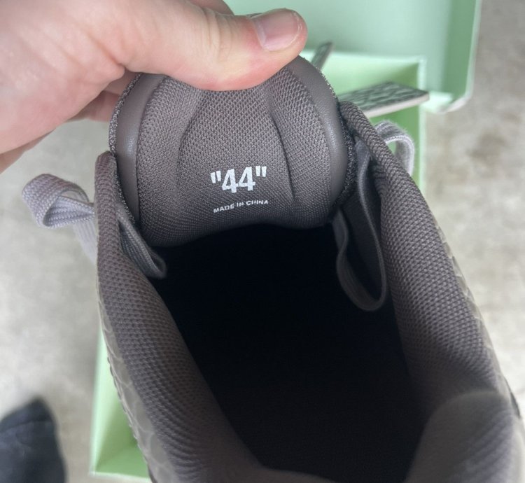 10 5 Off White Out Of Office Low Size 44 - Croc Skin Ds