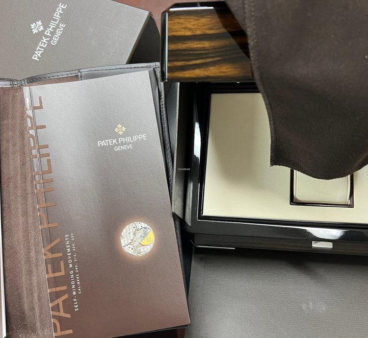 Patek Philippe Nautilus Full Set Blue