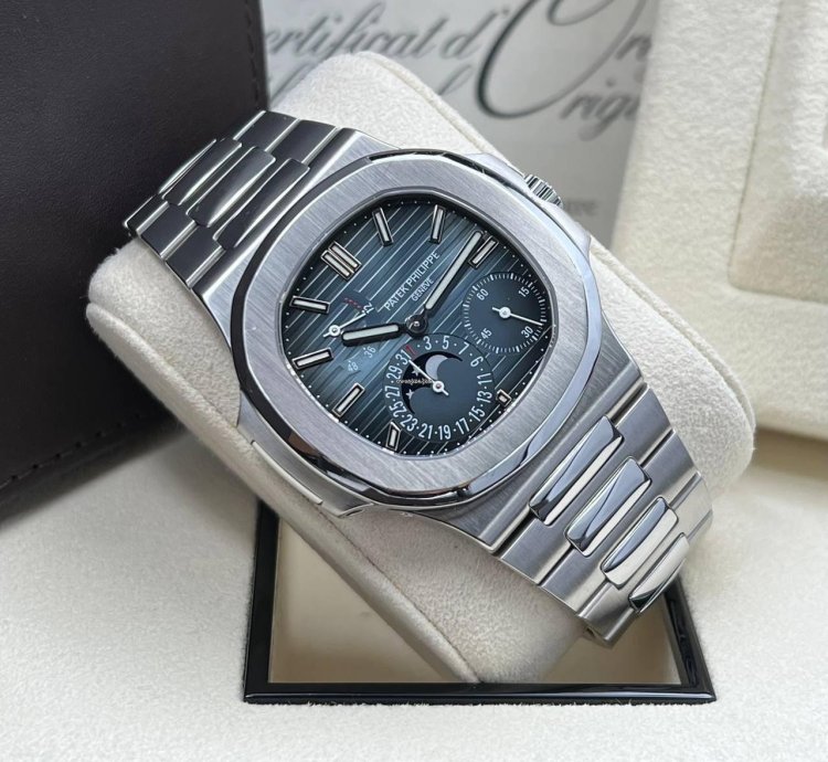 Patek Philippe Nautilus Full Set Blue Dial