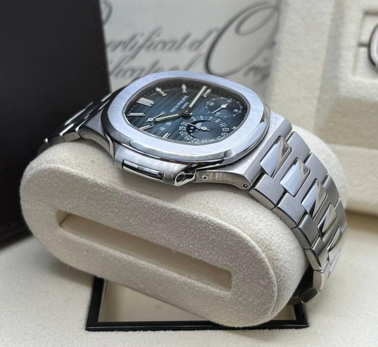 Patek Philippe Nautilus Full Set Blue Dial