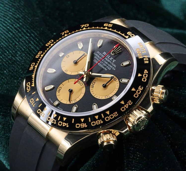 Rolex Daytona Mint Complete Set Daytona Cosmograph Paul Newman Black Yellow Gold 116518ln