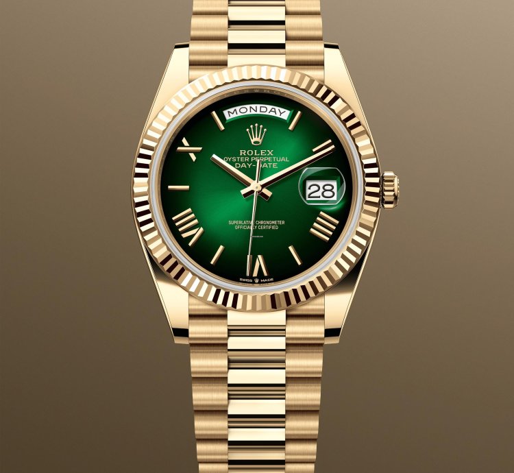 Rolex Day-date 40 New 2025 228238 Green Ombre President Yellow Gold 40 Mm