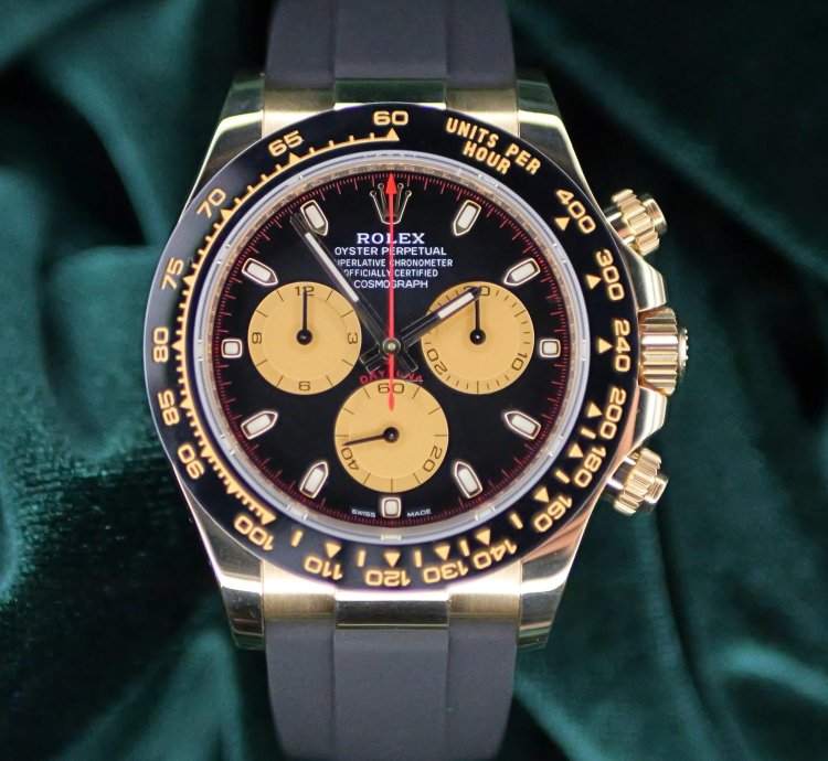 Rolex Daytona Mint Complete Set Daytona Cosmograph Paul Newman Black Yellow Gold 116518ln