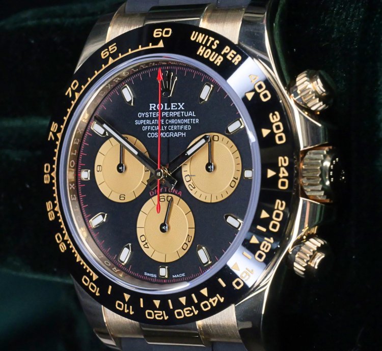 Rolex Daytona Mint Complete Set Daytona Cosmograph Paul Newman Black Yellow Gold 116518ln