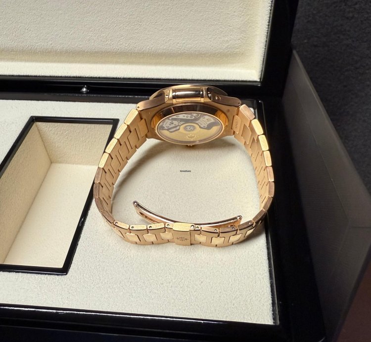 Patek Philippe Nautilus Full Set Like New