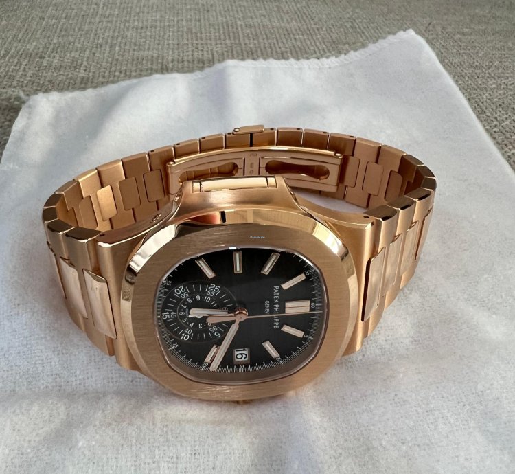 Patek Philippe Nautilus Full Set Like New