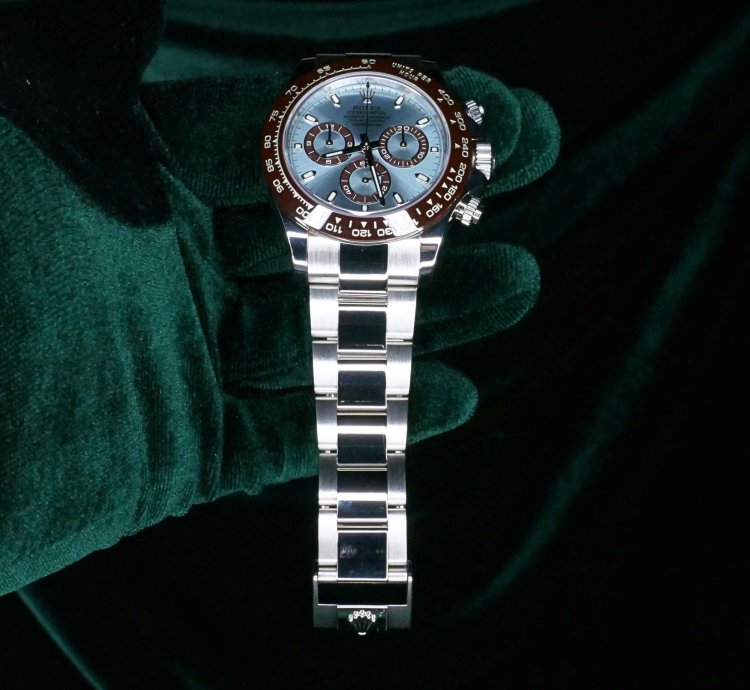 Rolex Daytona Mint Complete Set Daytona Cosmograph Platona Glacier Blue Dial Platinum 116506