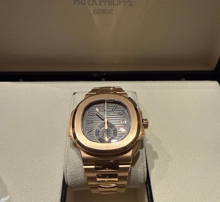 Patek Philippe Nautilus Full Set Like New