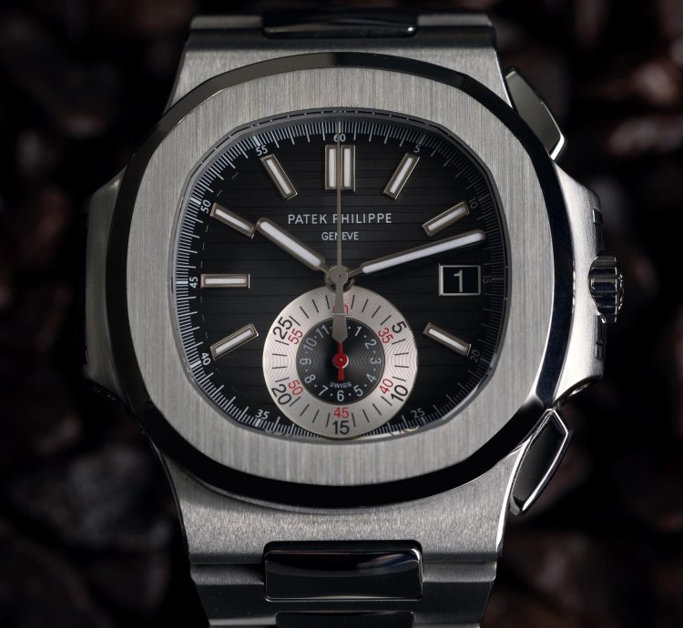Patek Philippe Nautilus Full-set De Mint 5980 1a Black Dial 2012