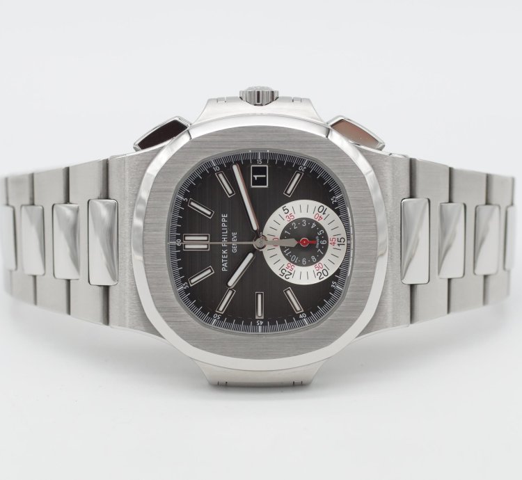 Patek Philippe Nautilus Full-set De Mint 5980 1a Black Dial 2012