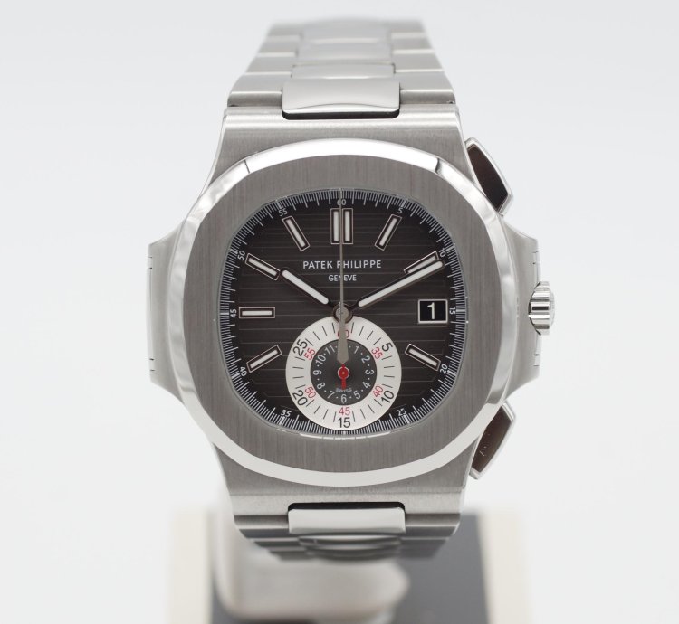 Patek Philippe Nautilus Full-set De Mint 5980 1a Black Dial 2012