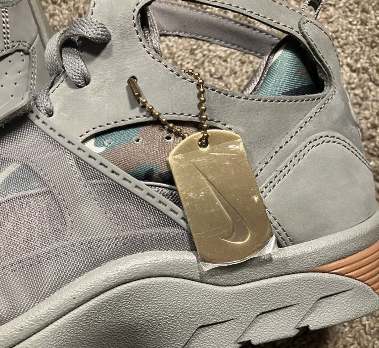 Gully Grey Corteiz Nike Air Trainer Huarache