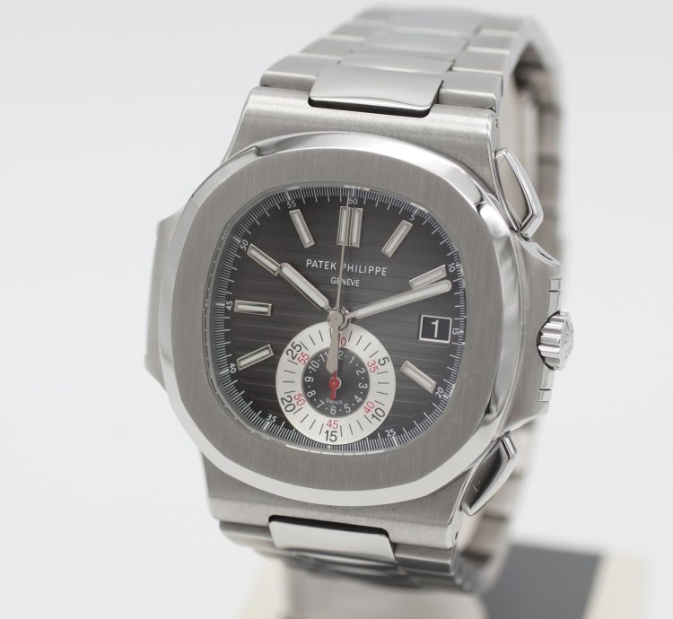 Patek Philippe Nautilus Full-set De Mint 5980 1a Black Dial 2012