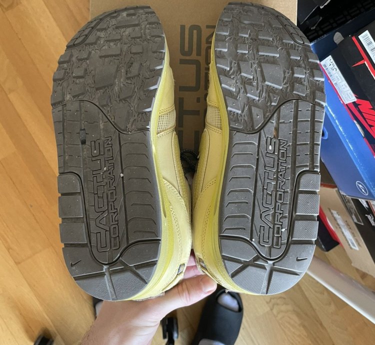 100 Original Nike Travis Scott Air Max 1 Cactus Saturn Gold