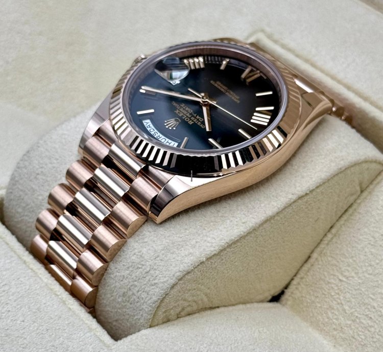 Rolex Day-date 40 New 2025 Day-date 40mm 228235 Presidential 18kt Yellow Gold Slate Ombre Dial