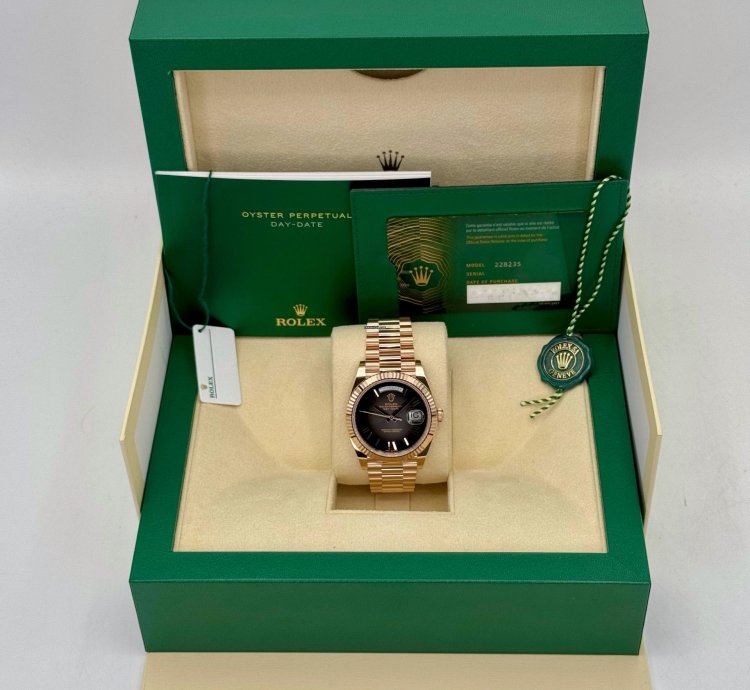 Rolex Day-date 40 New 2025 Day-date 40mm 228235 Presidential 18kt Yellow Gold Slate Ombre Dial