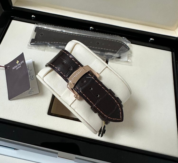 Patek Philippe Nautilus Fullset 2010 Wie Neu Deu Revision 2022