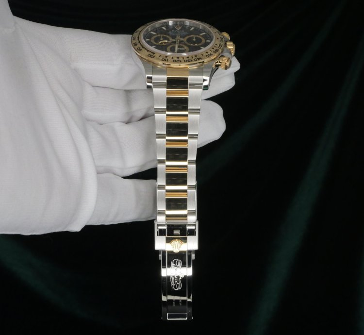Rolex Daytona Mint Complete Set Daytona Two-tone 40mm Black Dial Yellow Gold Stainless Steel 126503