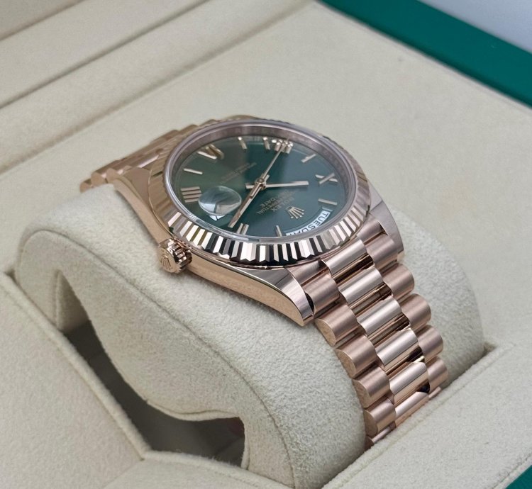 Rolex Day-date 40 New 2025 Day-date 40mm 228235 Presidential Rose Gold Olive Green Dial