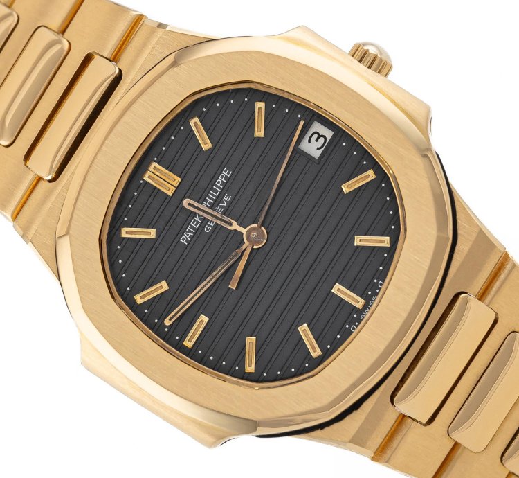 Patek Philippe Nautilus Gold 18k 33mm Ref 3900 001 Full Set 1987