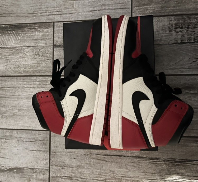 Jordan 1 Bred Toe