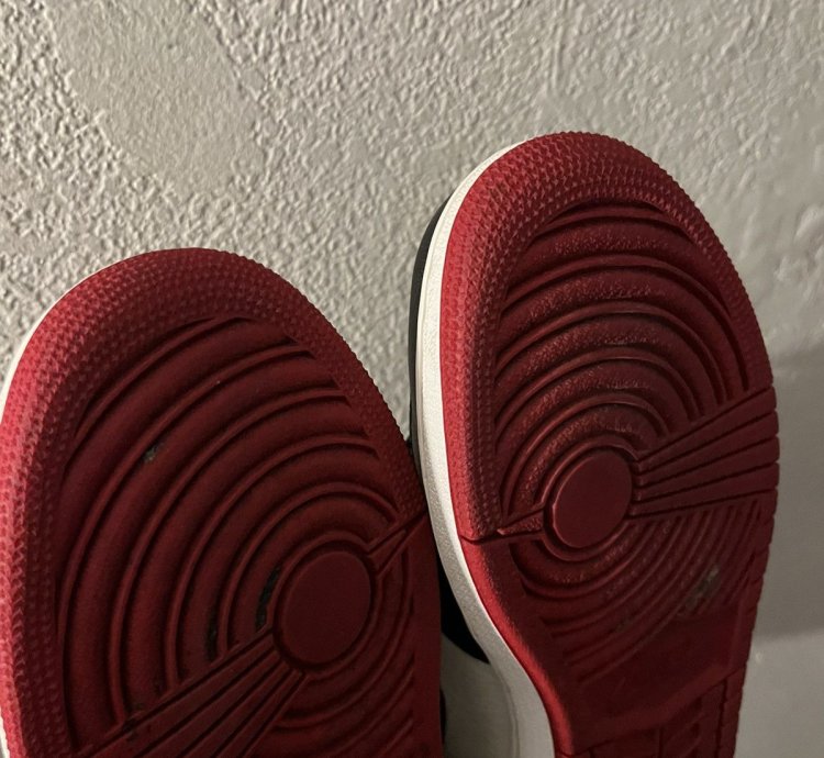 Jordan 1 Bred Toe