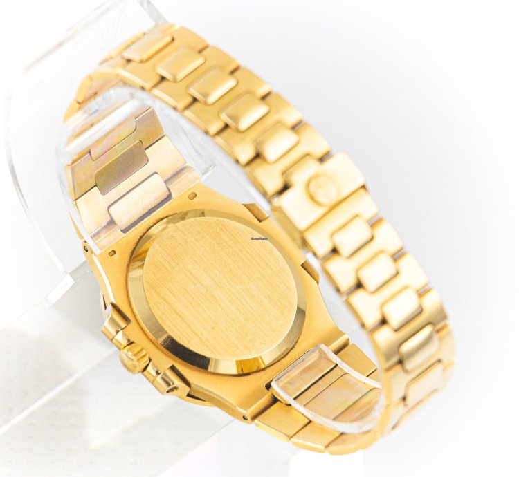 Patek Philippe Nautilus Gold 18k 37mm Ref 3800 001 Full Set