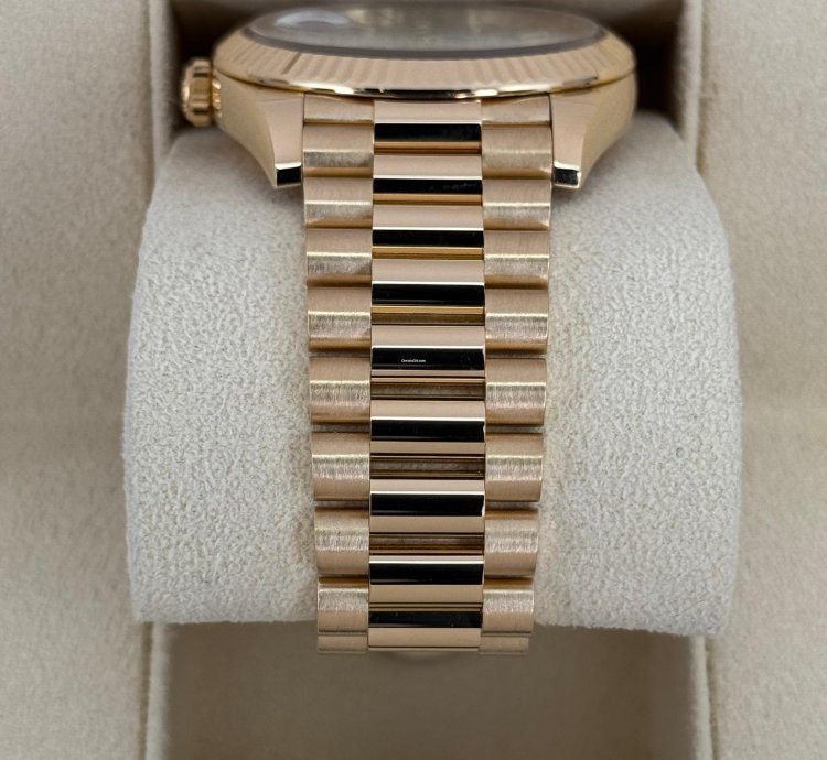 Rolex Day-date 40 New 2025 Day-date 40mm 228238 Mother Of Pearl Diamond Dial