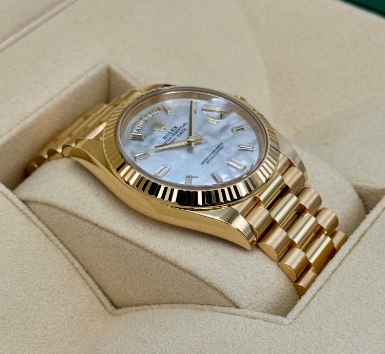 Rolex Day-date 40 New 2025 Day-date 40mm 228238 Mother Of Pearl Diamond Dial