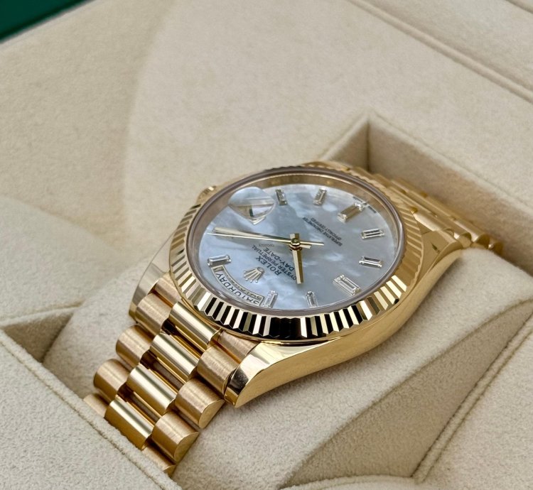 Rolex Day-date 40 New 2025 Day-date 40mm 228238 Mother Of Pearl Diamond Dial