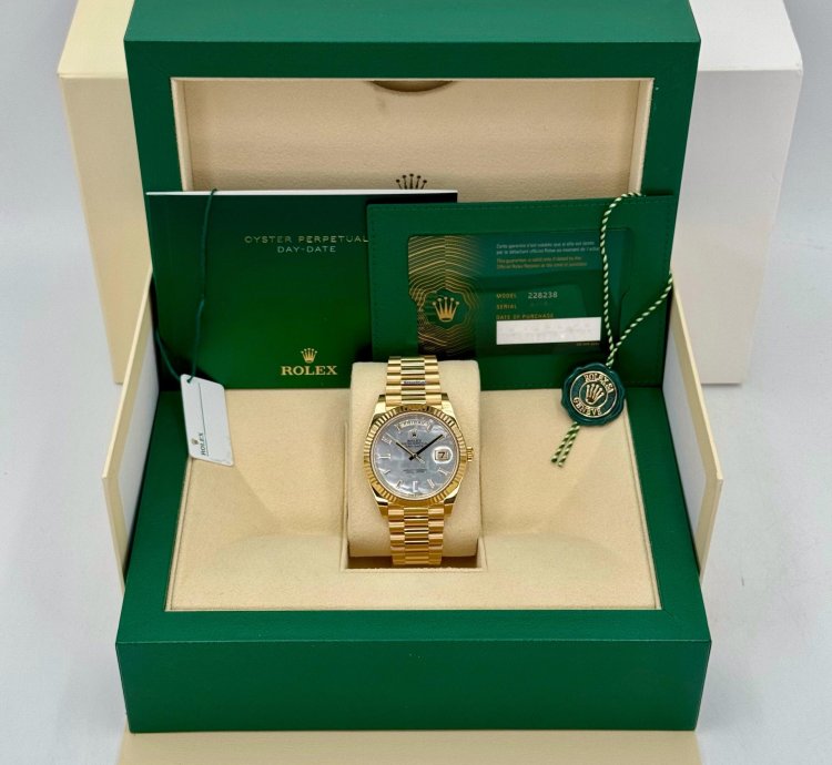 Rolex Day-date 40 New 2025 Day-date 40mm 228238 Mother Of Pearl Diamond Dial