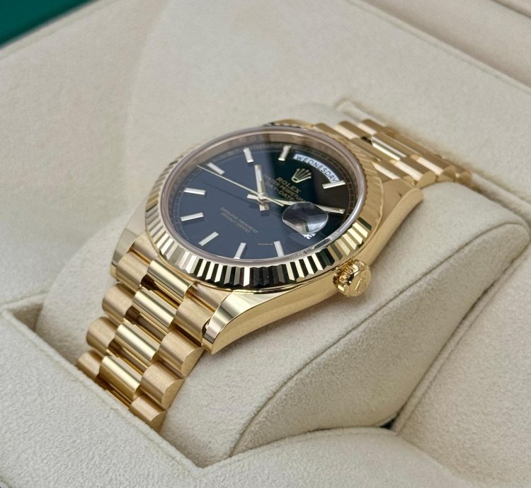 Rolex Day-date 40 New 2025 Day-date 40mm 228238 Presidential Black Dial
