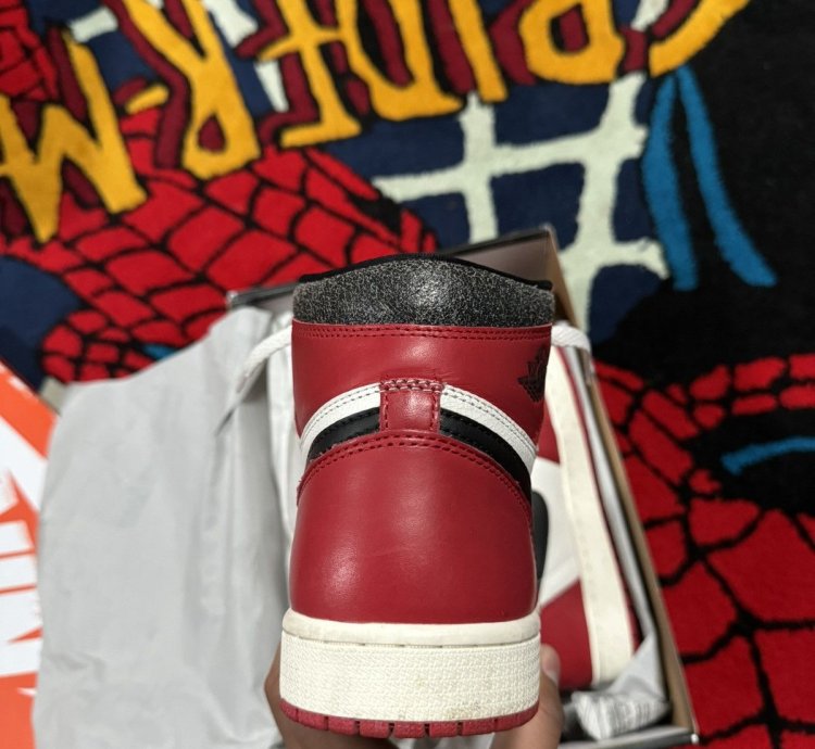 Jordan 1 Chicago- Lost And Found