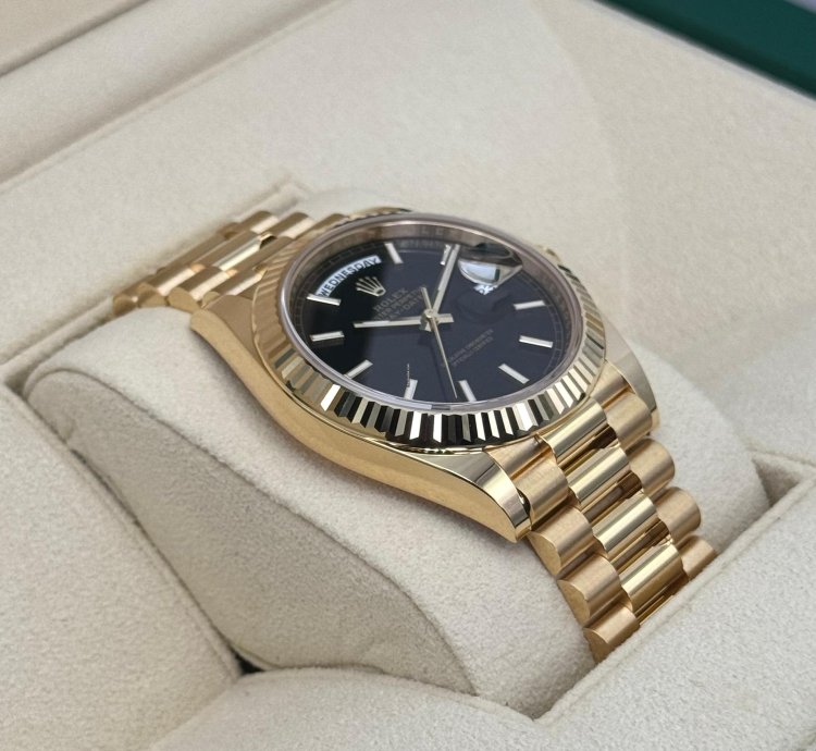 Rolex Day-date 40 New 2025 Day-date 40mm 228238 Presidential Black Dial