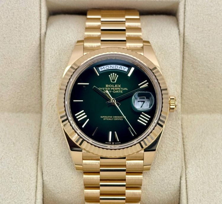 Rolex Day-date 40 New 2025 Day-date 40mm 228238 Presidential Green Ombre Dial