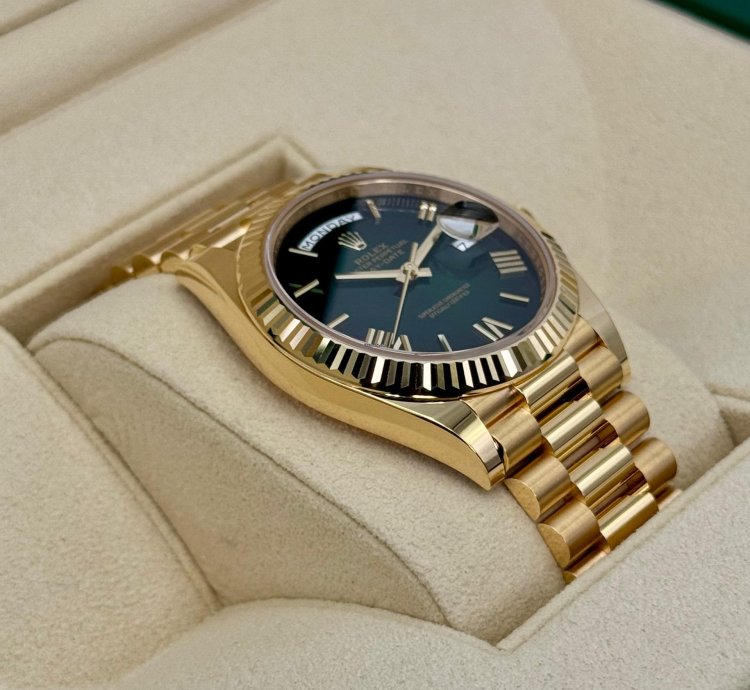Rolex Day-date 40 New 2025 Day-date 40mm 228238 Presidential Green Ombre Dial