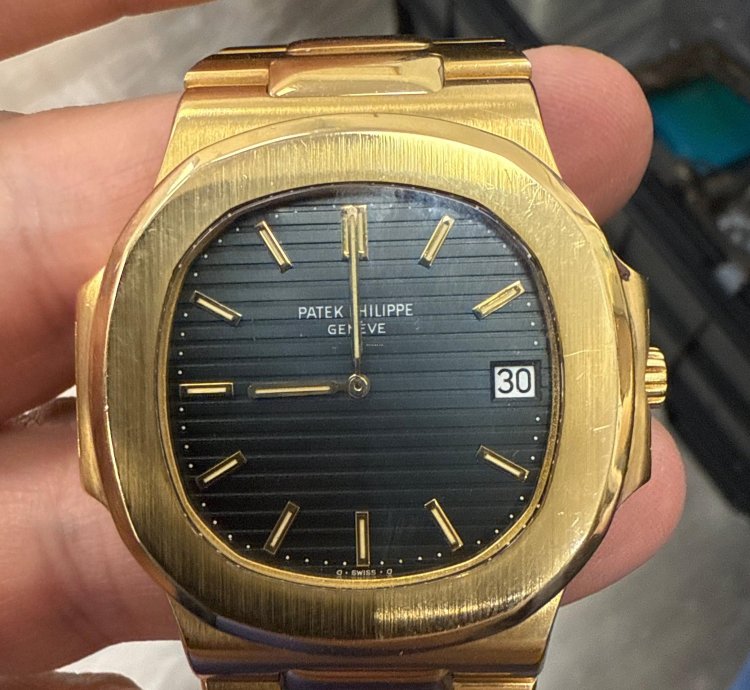Patek Philippe Nautilus Hi Original Condition No Stretching
