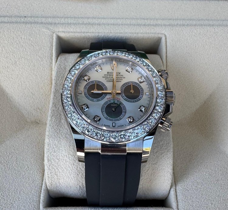 Rolex Daytona Mother Of Pearl Cosmograph Daytona December 2024 Diamond Panda White Tag Full Set