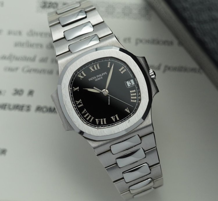 Patek Philippe Nautilus In Steel Roman Numerals Black Dial 3800 1a-001