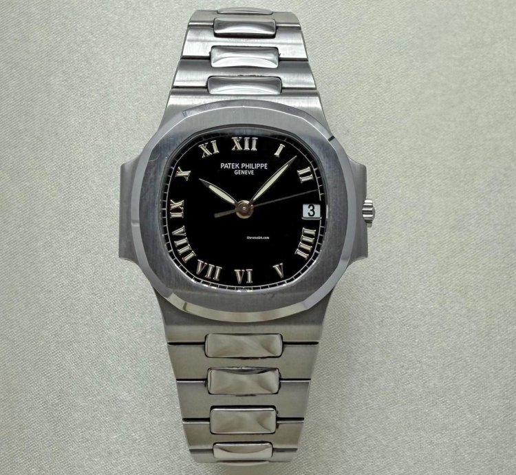 Patek Philippe Nautilus In Steel Roman Numerals Black Dial 3800 1a-001