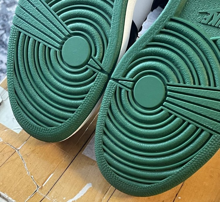 Jordan 1 Dmp Pack Celtics Pair Only Size 10 Clean