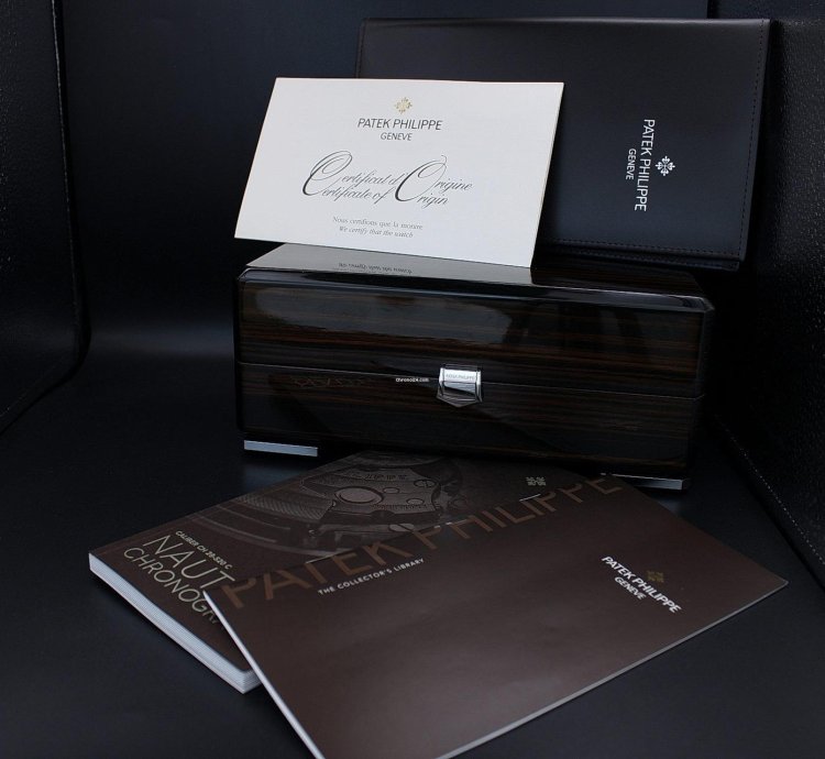 Patek Philippe Nautilus In Stock Nautilus Blue Dial Serviced 2022 Unworn Condition