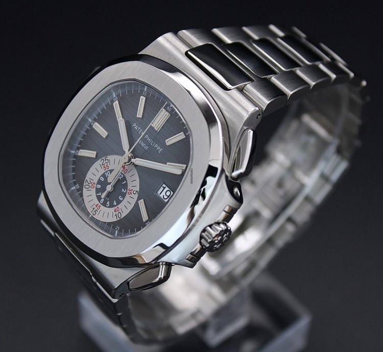 Patek Philippe Nautilus In Stock Nautilus Blue Dial Serviced 2022 Unworn Condition