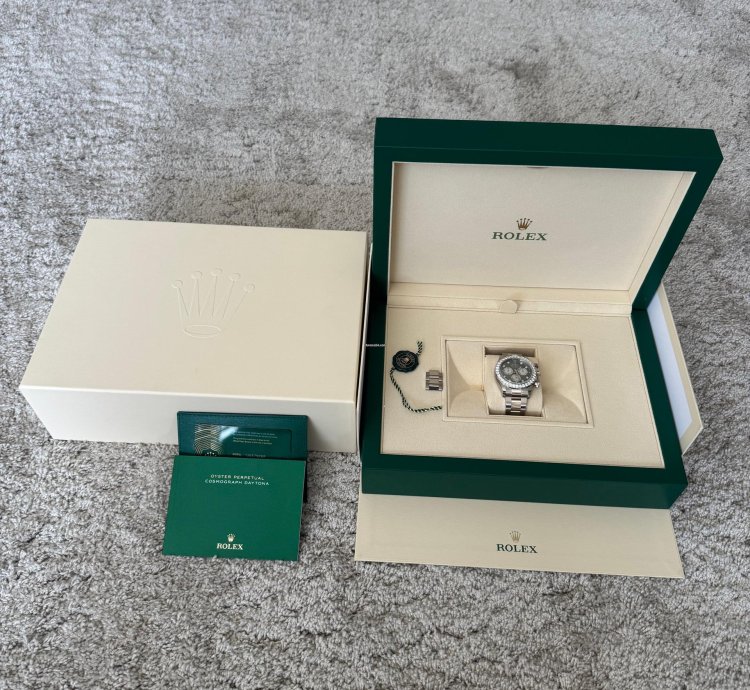 Rolex Daytona Mother Of Pearl Cosmograph Daytona Diamond Mother Full Set Brand New Unworn 126579rbr